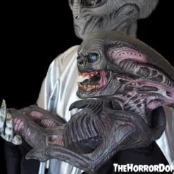 The Horror Dome Store -The Horror Dome Store alien xenomorph puppet hd studios halloween prop 14920384610352