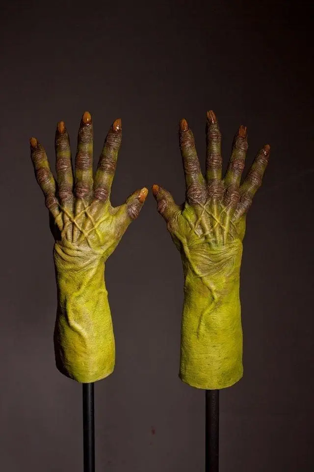 The Horror Dome "Helga The Witch" HD Studios Pro Costume 7 The Horror Dome "Helga The Witch" HD Studios Pro Costume - Image 5