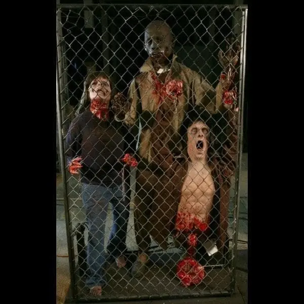 Distortions "Zombie Outbreak Shock" Halloween Animatronic 3 Distortions "Zombie Outbreak Shock" Halloween Animatronic